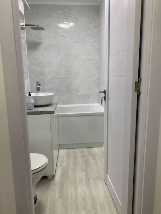 Apartament In Complex Rezidential Râmnicu Vâlcea Εξωτερικό φωτογραφία