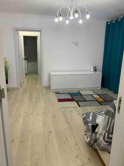 Apartament In Complex Rezidential Râmnicu Vâlcea Εξωτερικό φωτογραφία